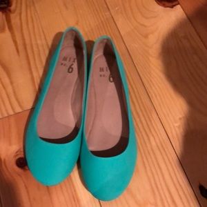 Aqua/turquoise Blue flats 6.5
